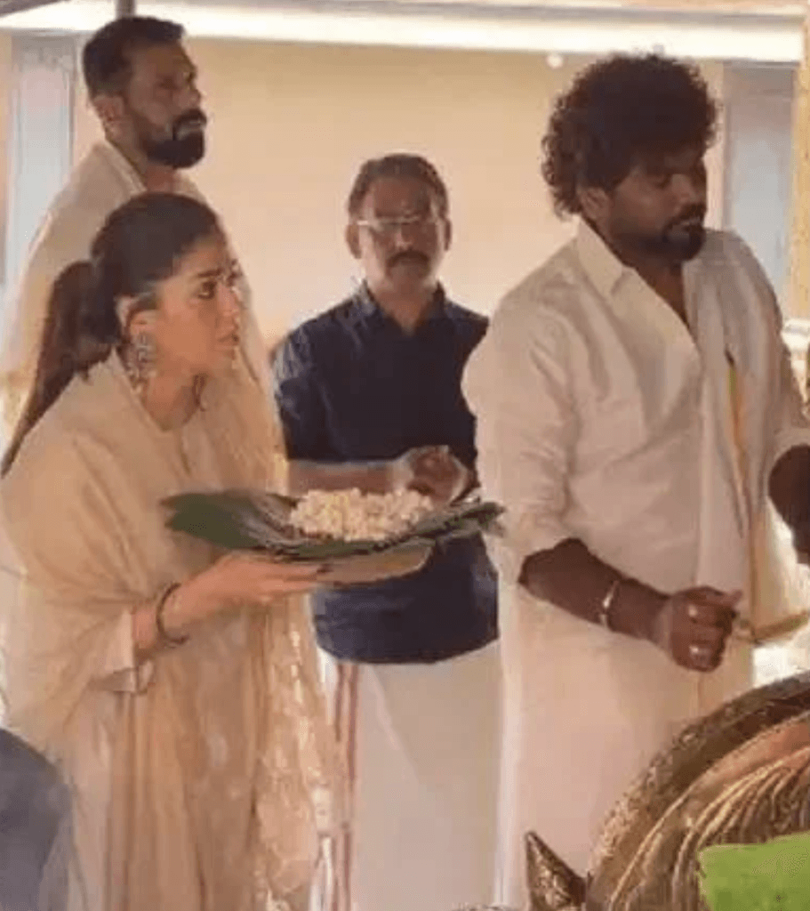 Nayanthara and Vignesh Shivan Visit Chakkulathukavu Bhagavathy Temple